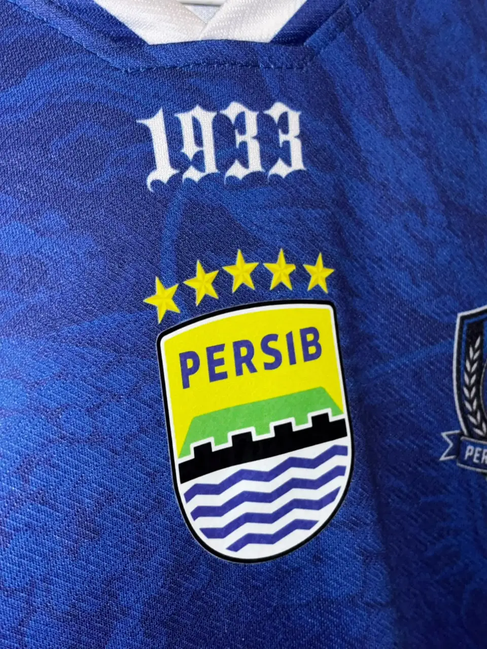 Close up logo Persib Bintang 5
